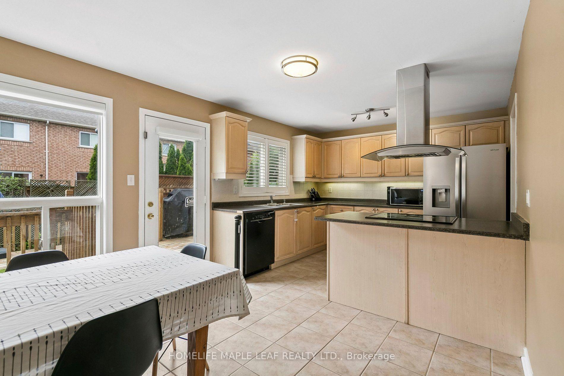 Photo 6 of 3948 Deepwood Heights, Mississauga, Churchill Meadows — HOMEH