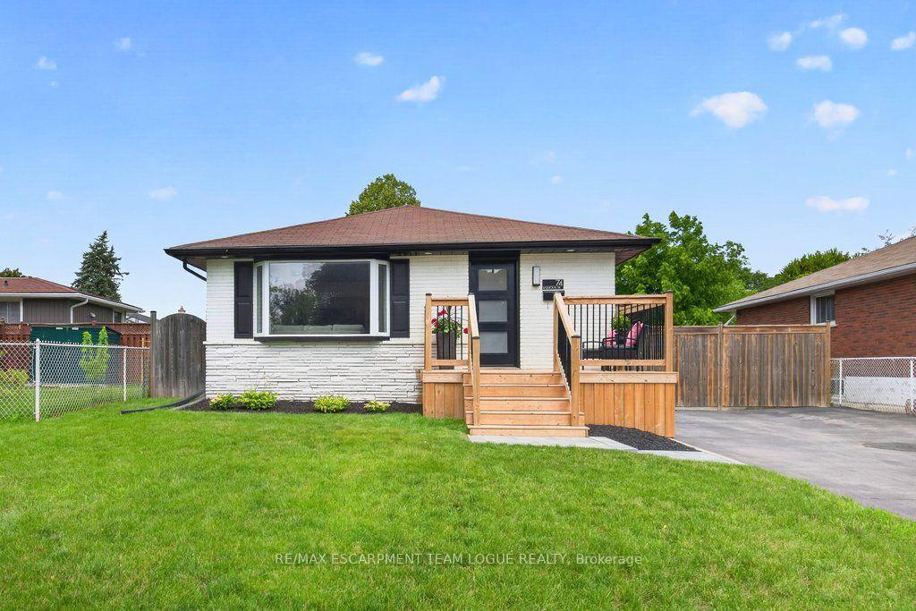 Photo 1 of 74 Balmoral Drive, Brantford, Mayfair — HOMEH