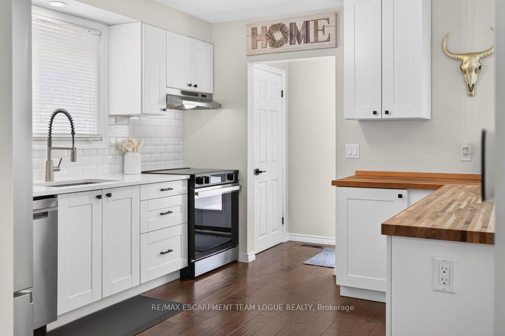 Photo 13 of 74 Balmoral Drive, Brantford, Mayfair — HOMEH