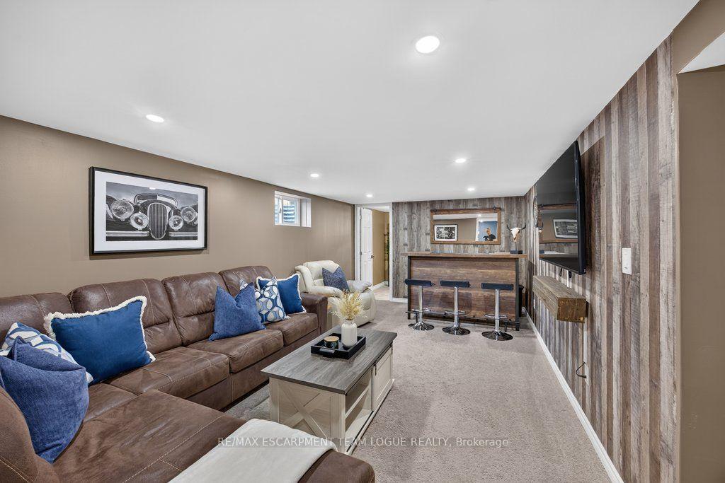 Photo 25 of 74 Balmoral Drive, Brantford, Mayfair — HOMEH