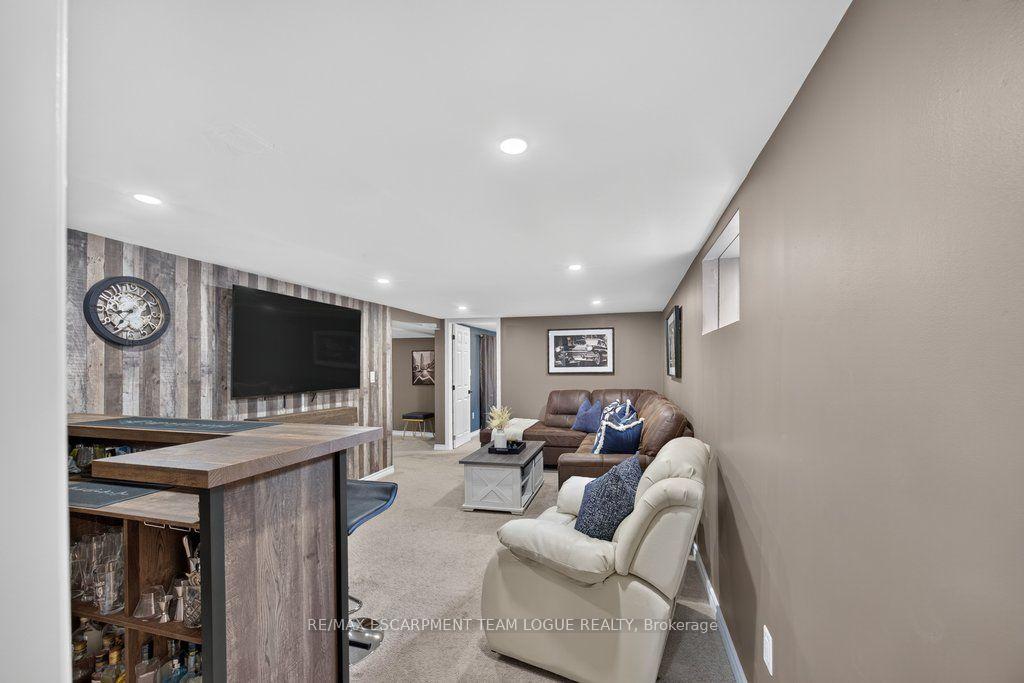 Photo 27 of 74 Balmoral Drive, Brantford, Mayfair — HOMEH