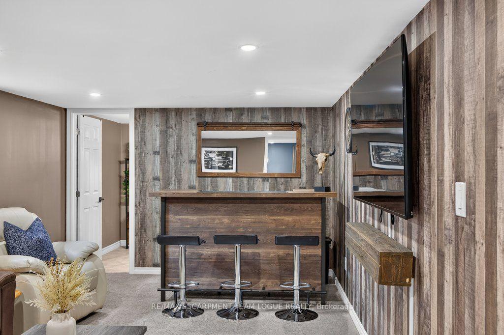 Photo 28 of 74 Balmoral Drive, Brantford, Mayfair — HOMEH