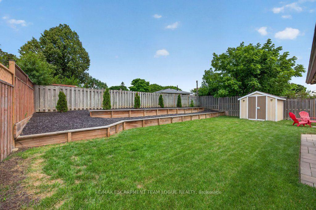 Photo 38 of 74 Balmoral Drive, Brantford, Mayfair — HOMEH