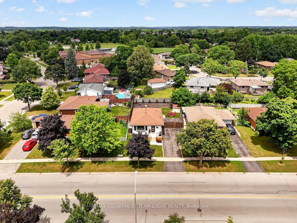 Photo 44 of 74 Balmoral Drive, Brantford, Mayfair — HOMEH