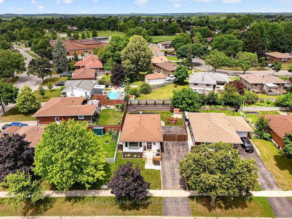 Photo 45 of 74 Balmoral Drive, Brantford, Mayfair — HOMEH