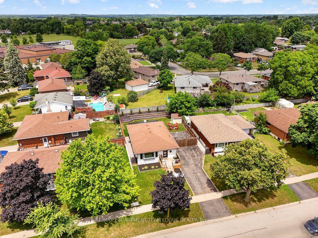 Photo 46 of 74 Balmoral Drive, Brantford, Mayfair — HOMEH