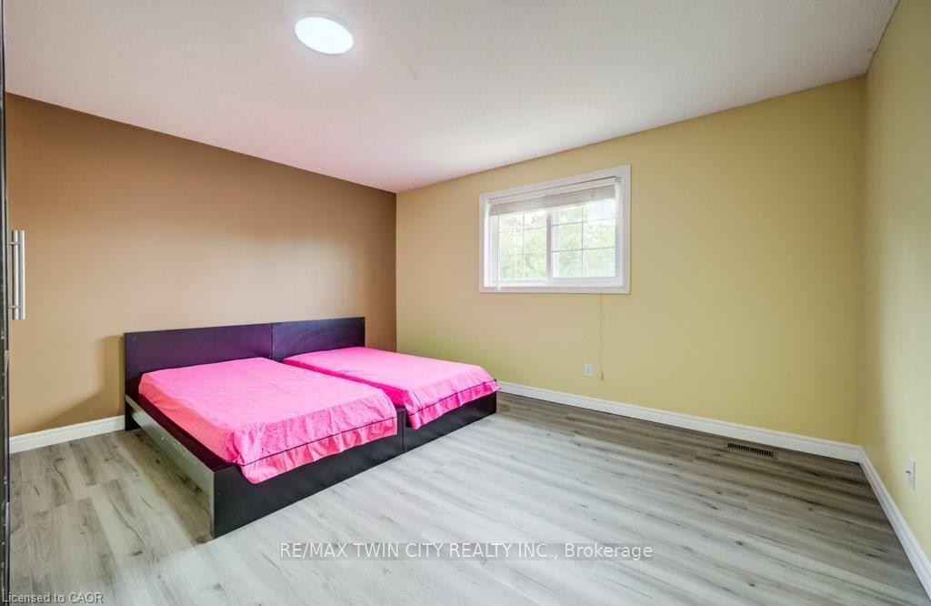 Photo 17 of 123 Forest Edge Trail, Kitchener, Doon South — HOMEH