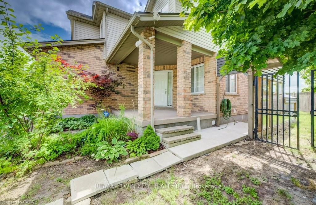 Photo 37 of 123 Forest Edge Trail, Kitchener, Doon South — HOMEH