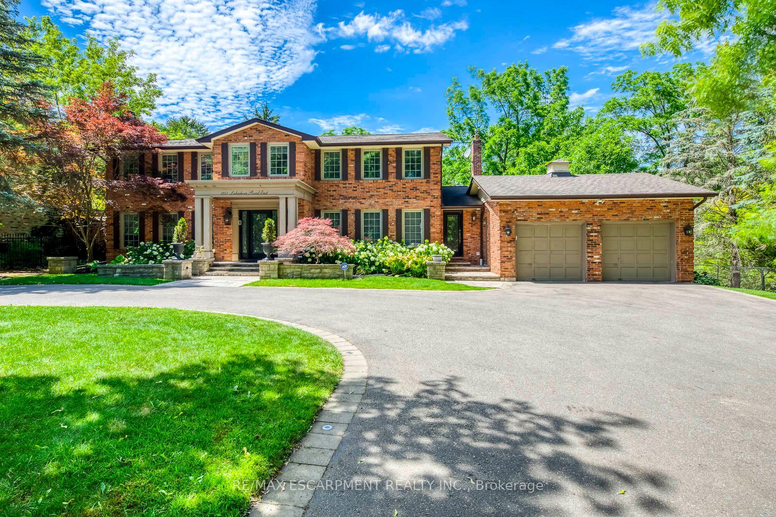 Photo 2 of 1251 Lakeshore Road E, Oakville, Morrison — HOMEH