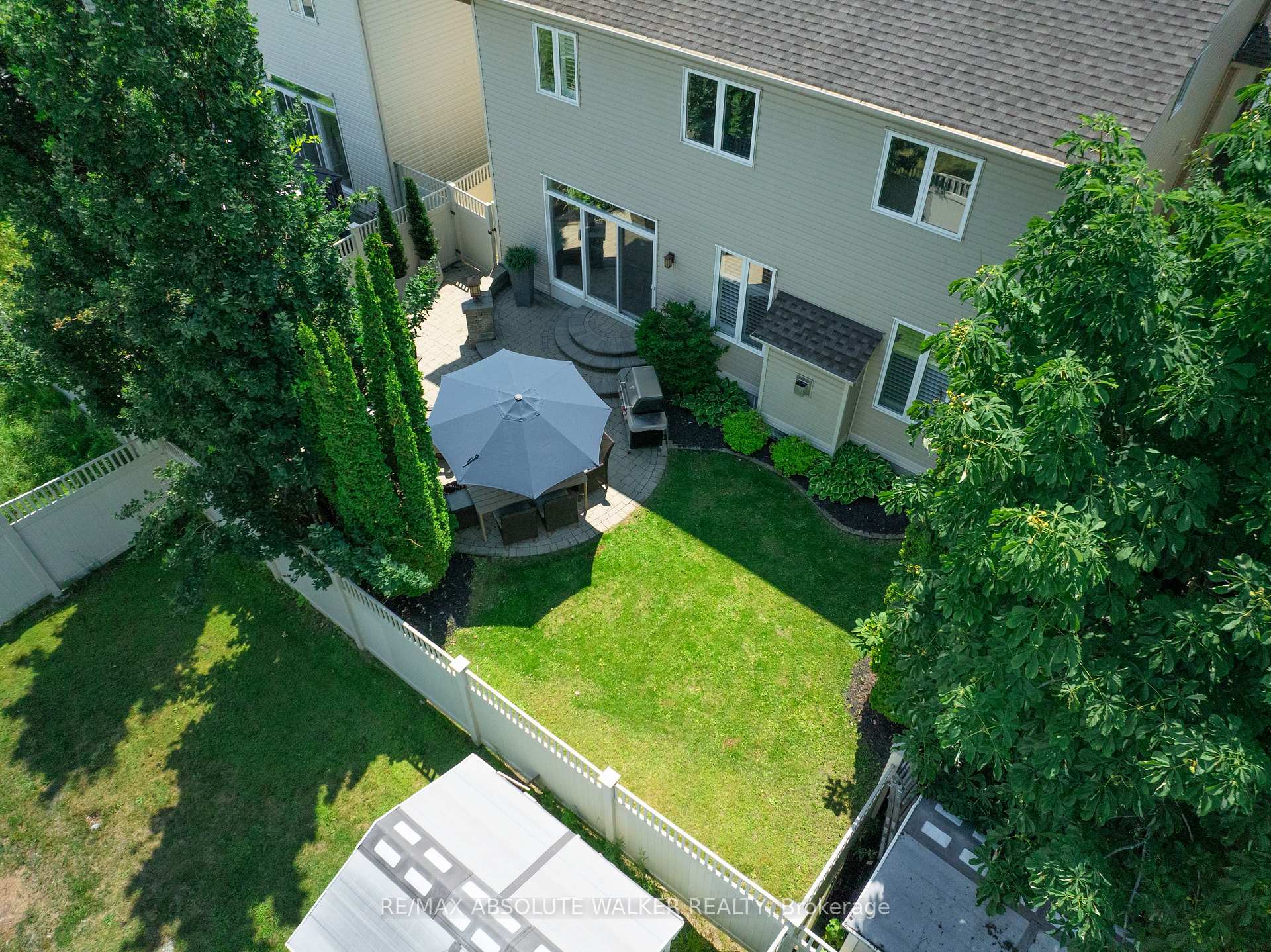 Photo 2 of 2207 Sandman Crescent, Ottawa, Avalon East — HOMEH