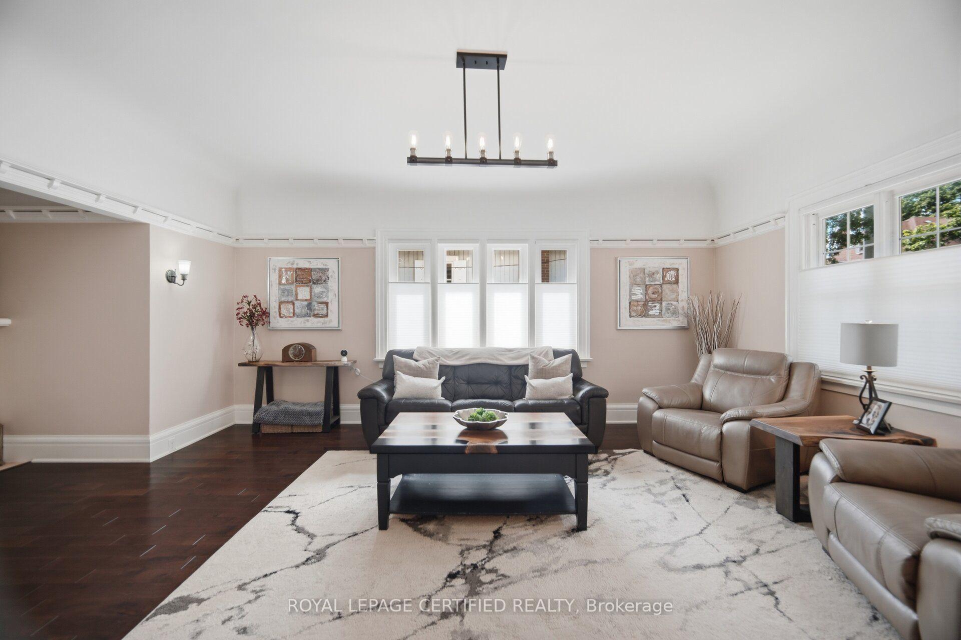 Photo 8 of 8 Elizabeth Street S, Brampton, Downtown Brampton — HOMEH