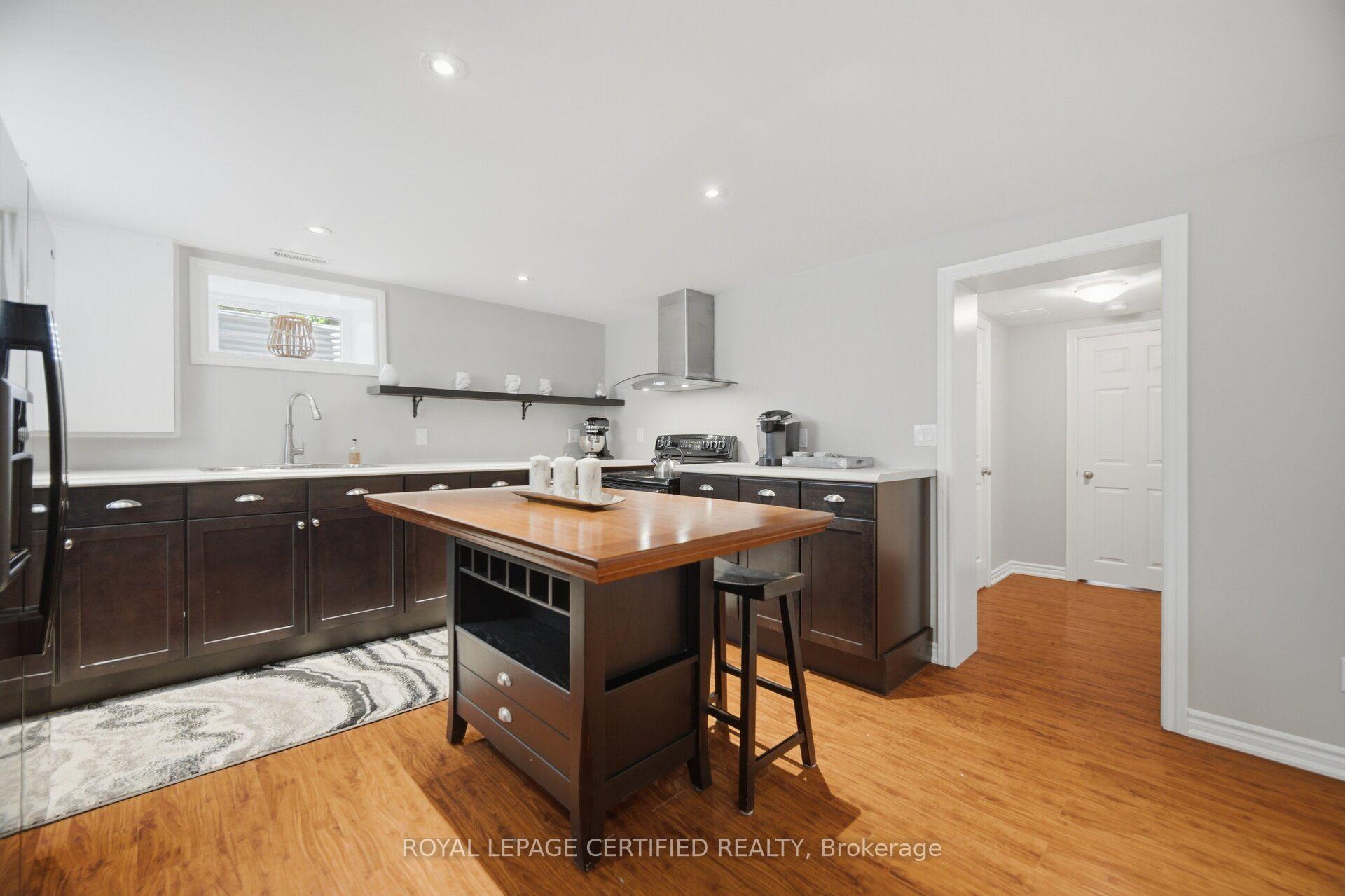 Photo 35 of 8 Elizabeth Street S, Brampton, Downtown Brampton — HOMEH
