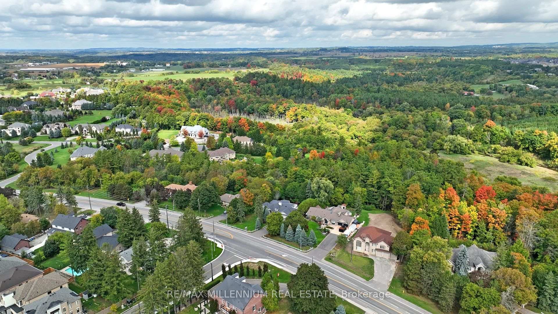 Photo 5 of 678 Nashville Road, Vaughan, Kleinburg — HOMEH