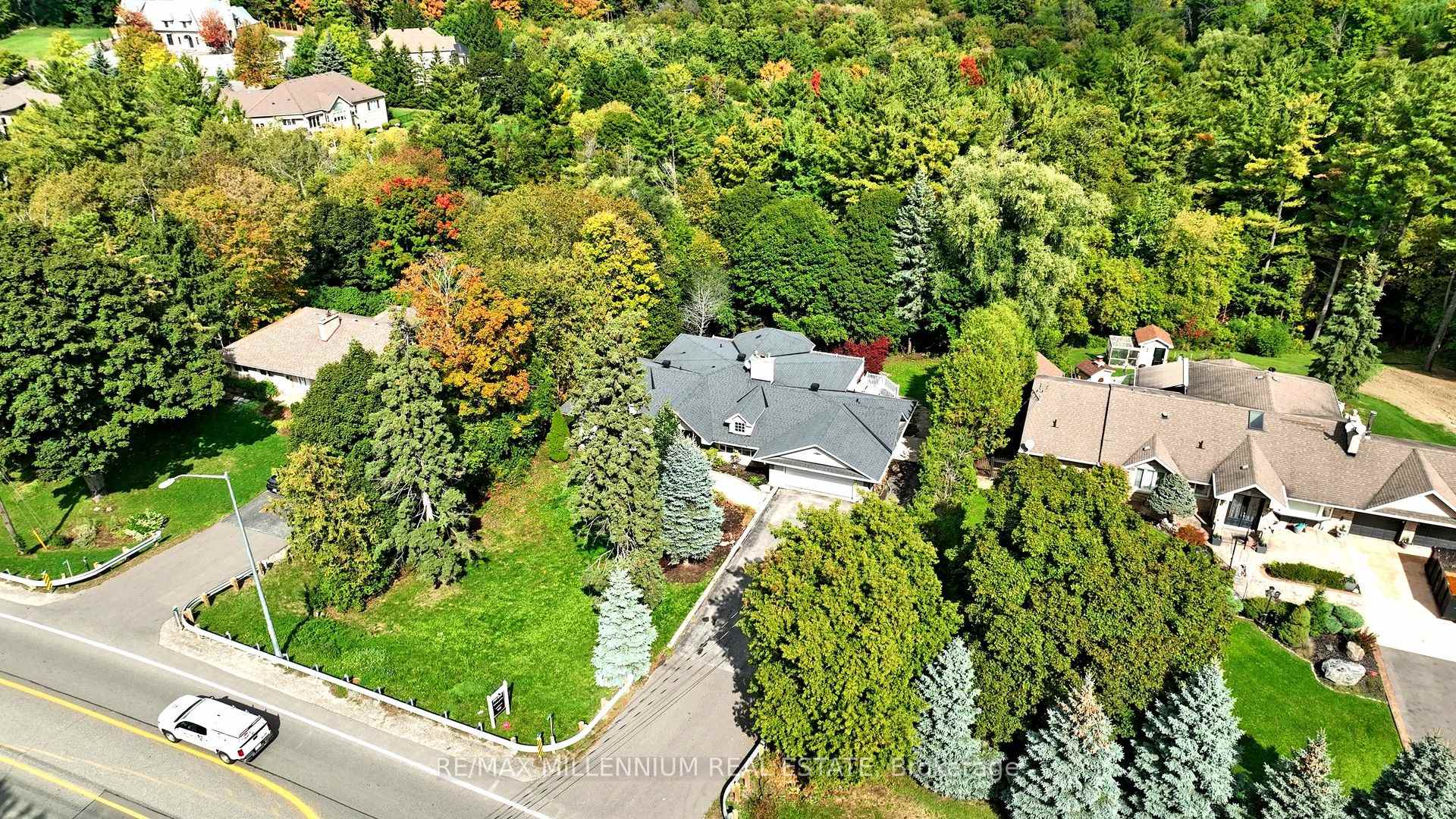 Photo 6 of 678 Nashville Road, Vaughan, Kleinburg — HOMEH