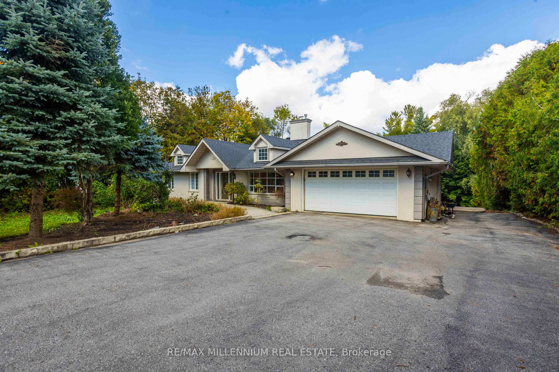 Photo 7 of 678 Nashville Road, Vaughan, Kleinburg — HOMEH