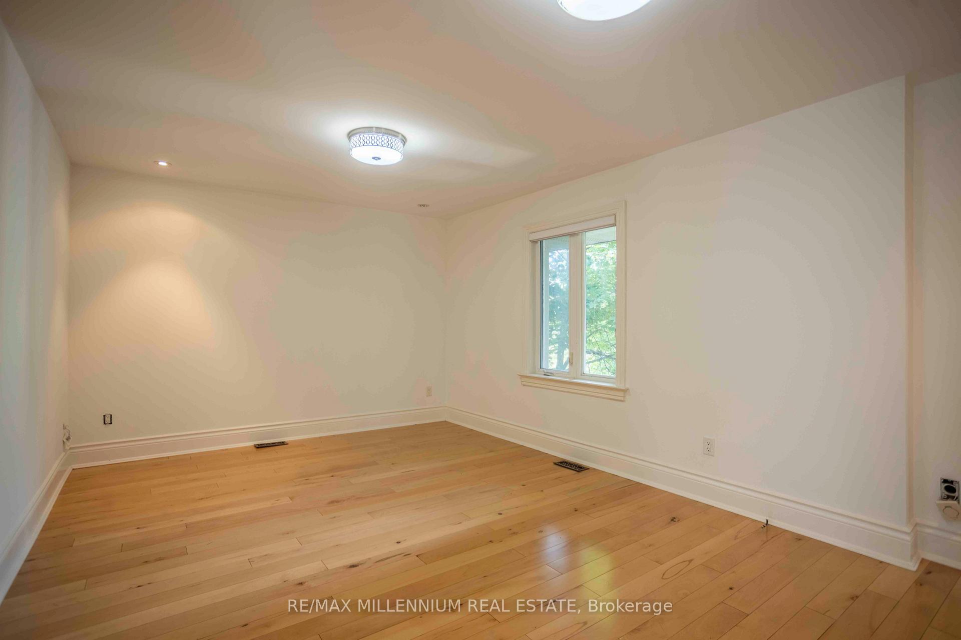 Photo 34 of 678 Nashville Road, Vaughan, Kleinburg — HOMEH