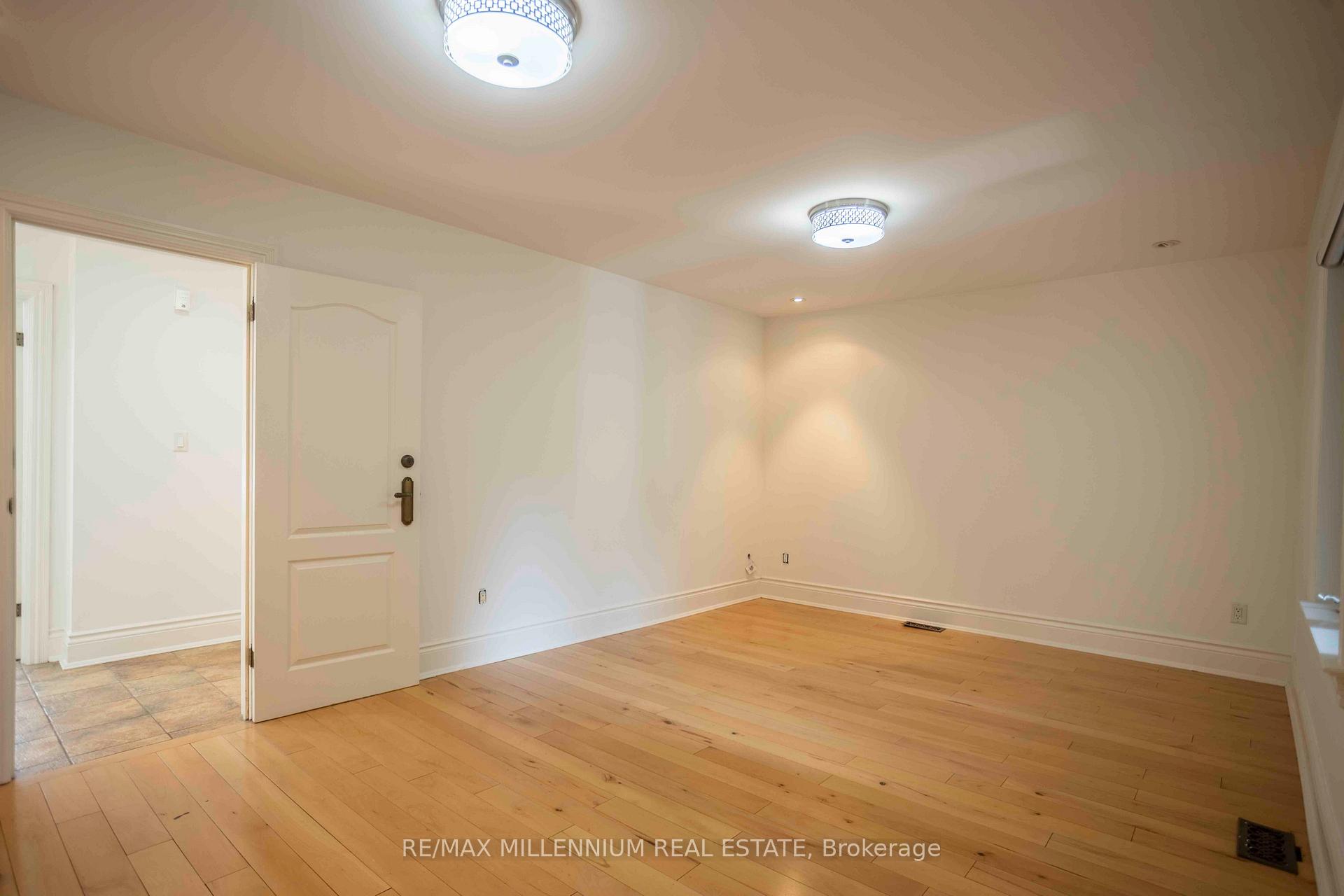 Photo 35 of 678 Nashville Road, Vaughan, Kleinburg — HOMEH