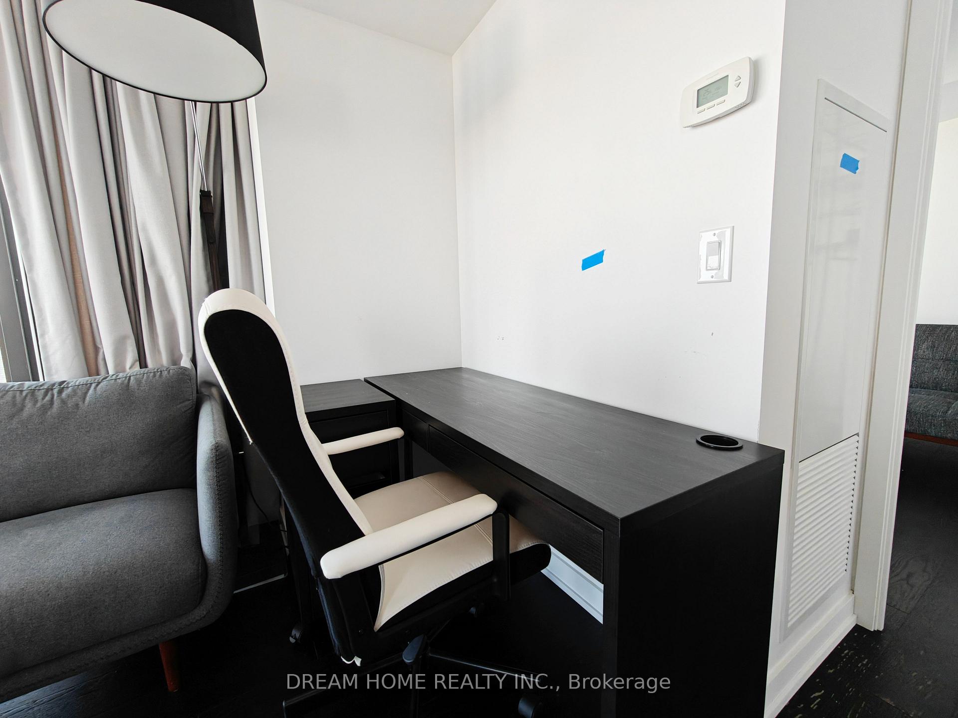 Photo 7 of Unit 3902, 11 Wellesley Street W, Toronto, Bay Street Corridor — HOMEH