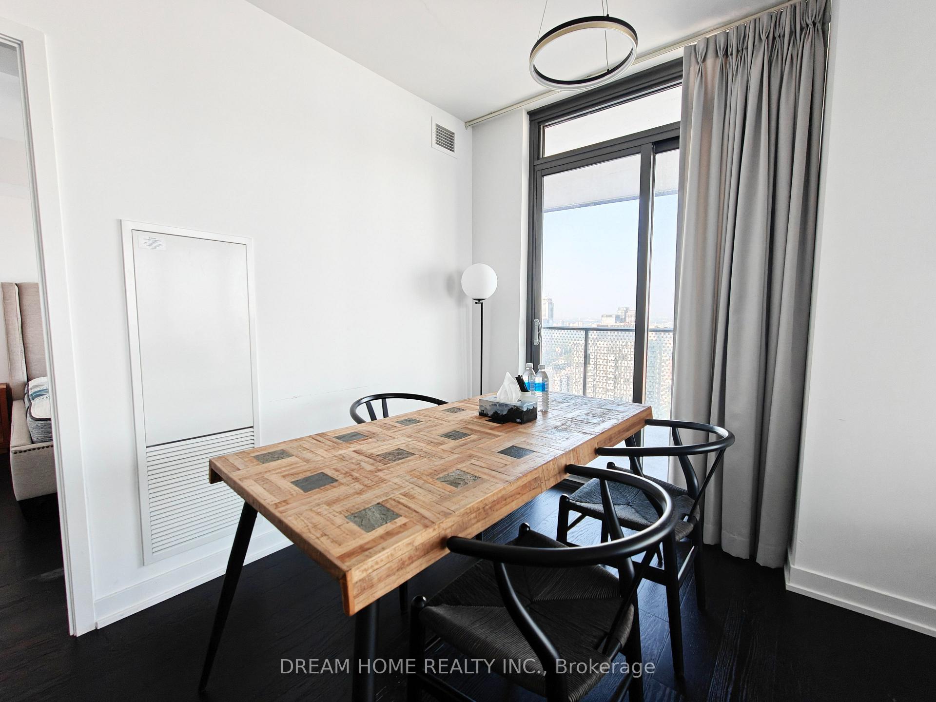 Photo 10 of Unit 3902, 11 Wellesley Street W, Toronto, Bay Street Corridor — HOMEH