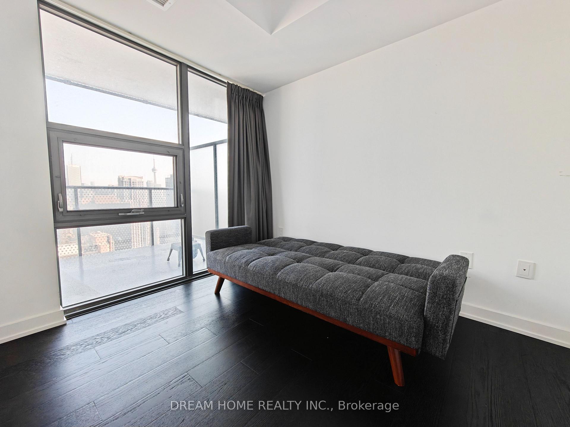 Photo 12 of Unit 3902, 11 Wellesley Street W, Toronto, Bay Street Corridor — HOMEH