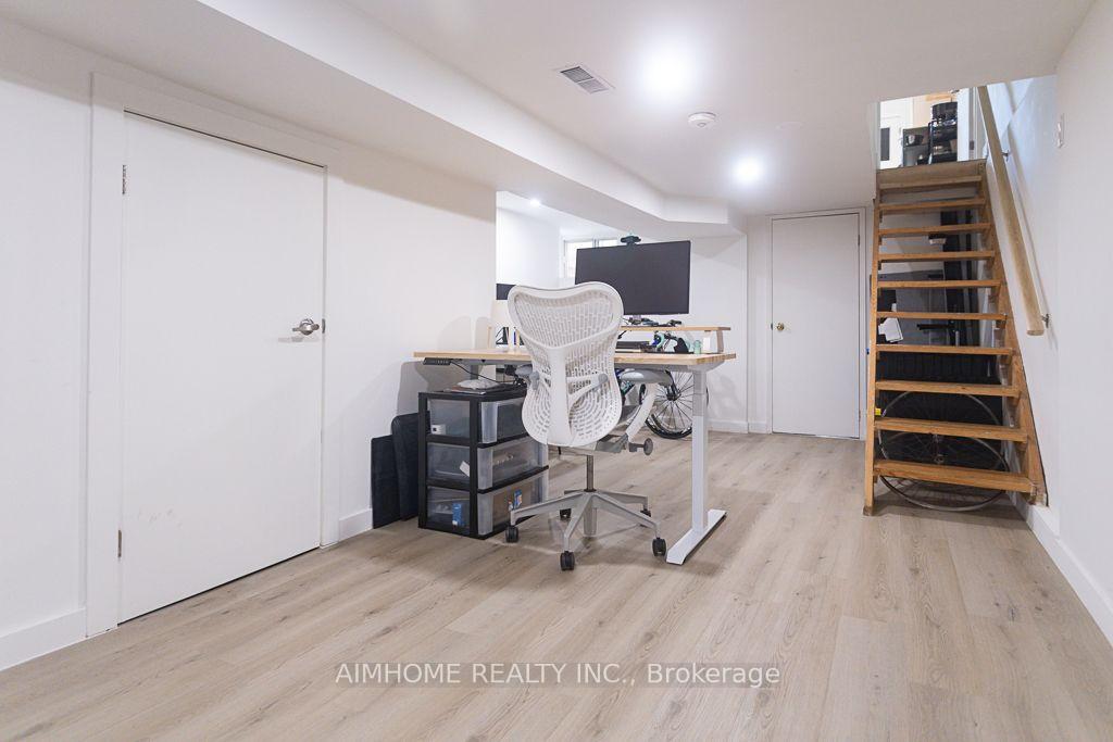 Photo 23 of 6 Macklem Avenue, Toronto, Little Portugal — HOMEH
