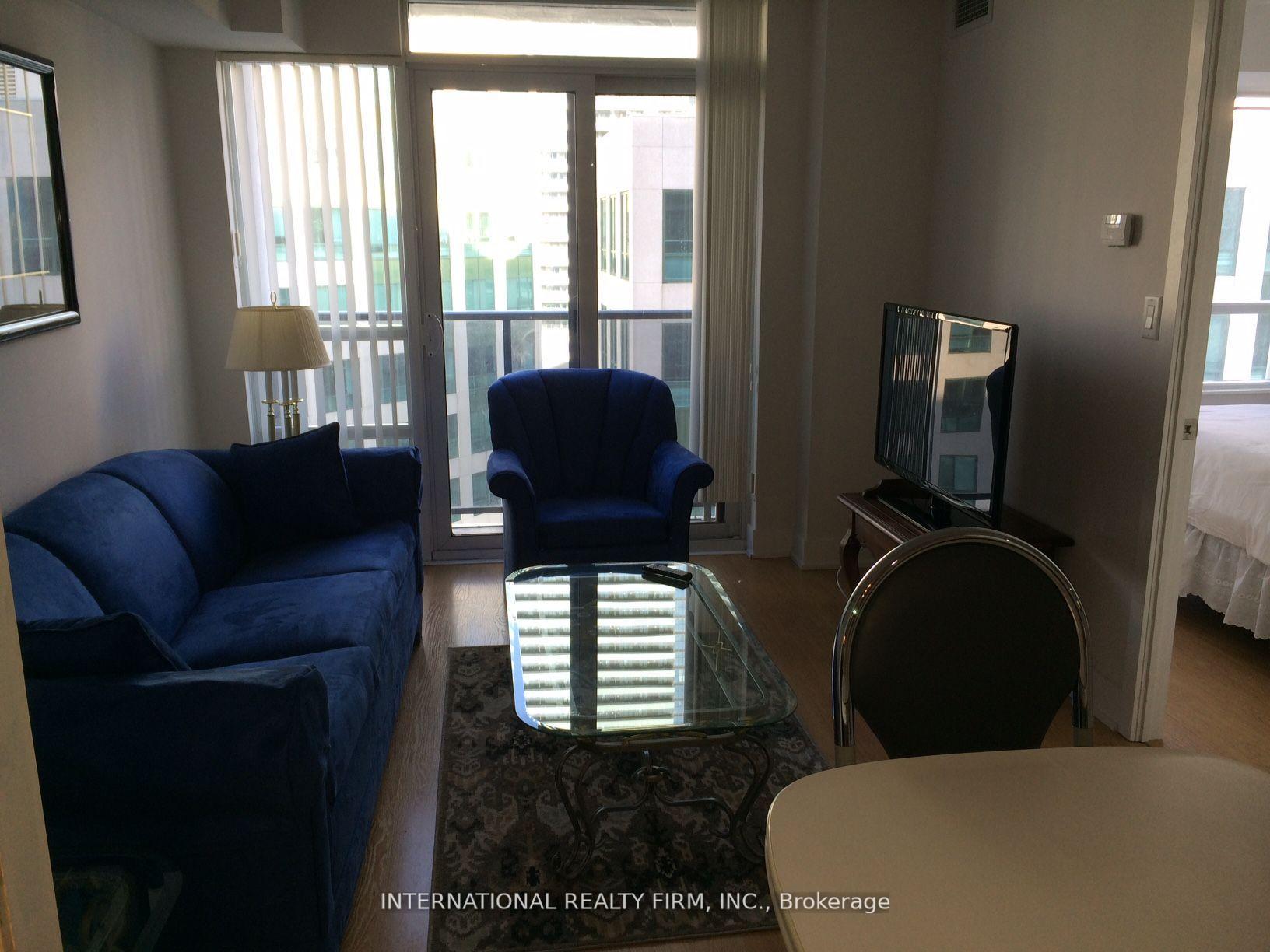 Photo 5 of Unit 1708, 20 Blue Jays Way, Toronto, Waterfront Communities — HOMEH