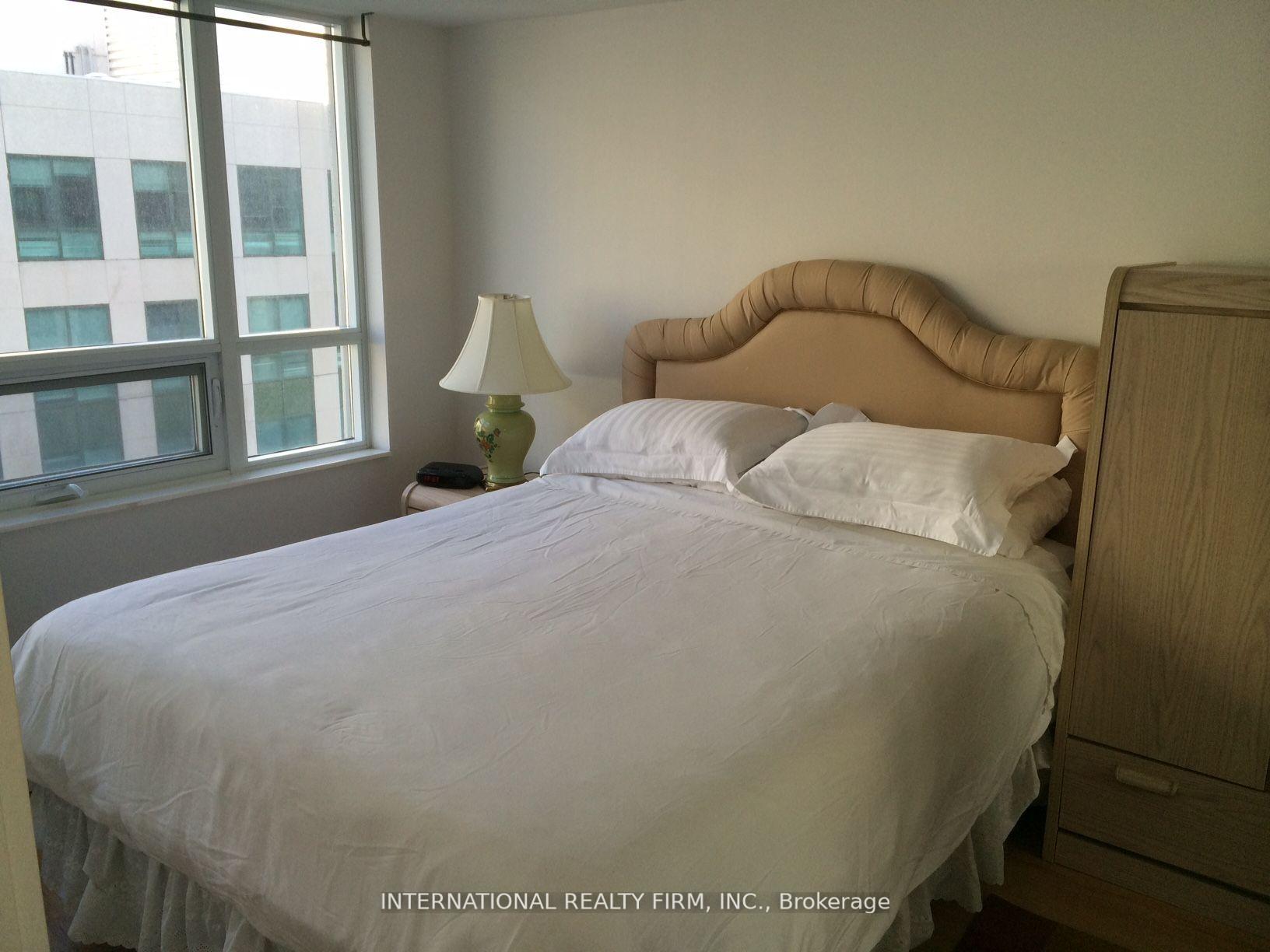 Photo 10 of Unit 1708, 20 Blue Jays Way, Toronto, Waterfront Communities — HOMEH