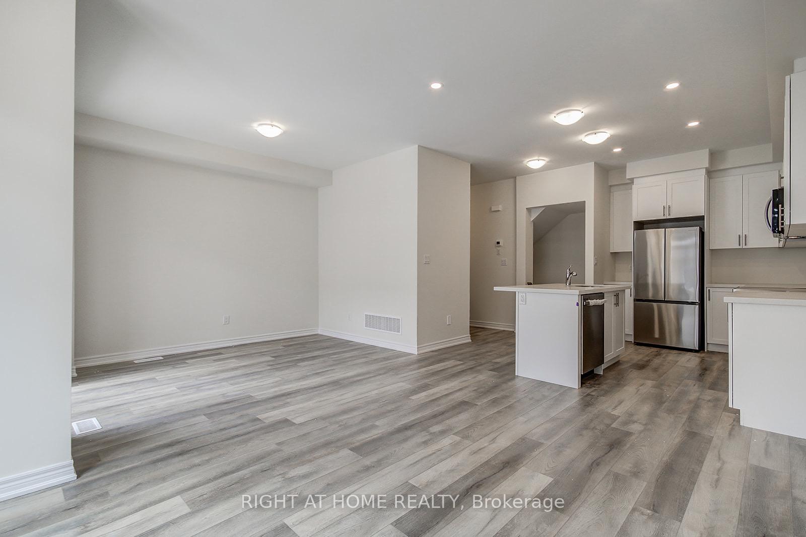 Photo 12 of Unit 49, 40 Zinfandel Drive, Hamilton, Fruitland — HOMEH