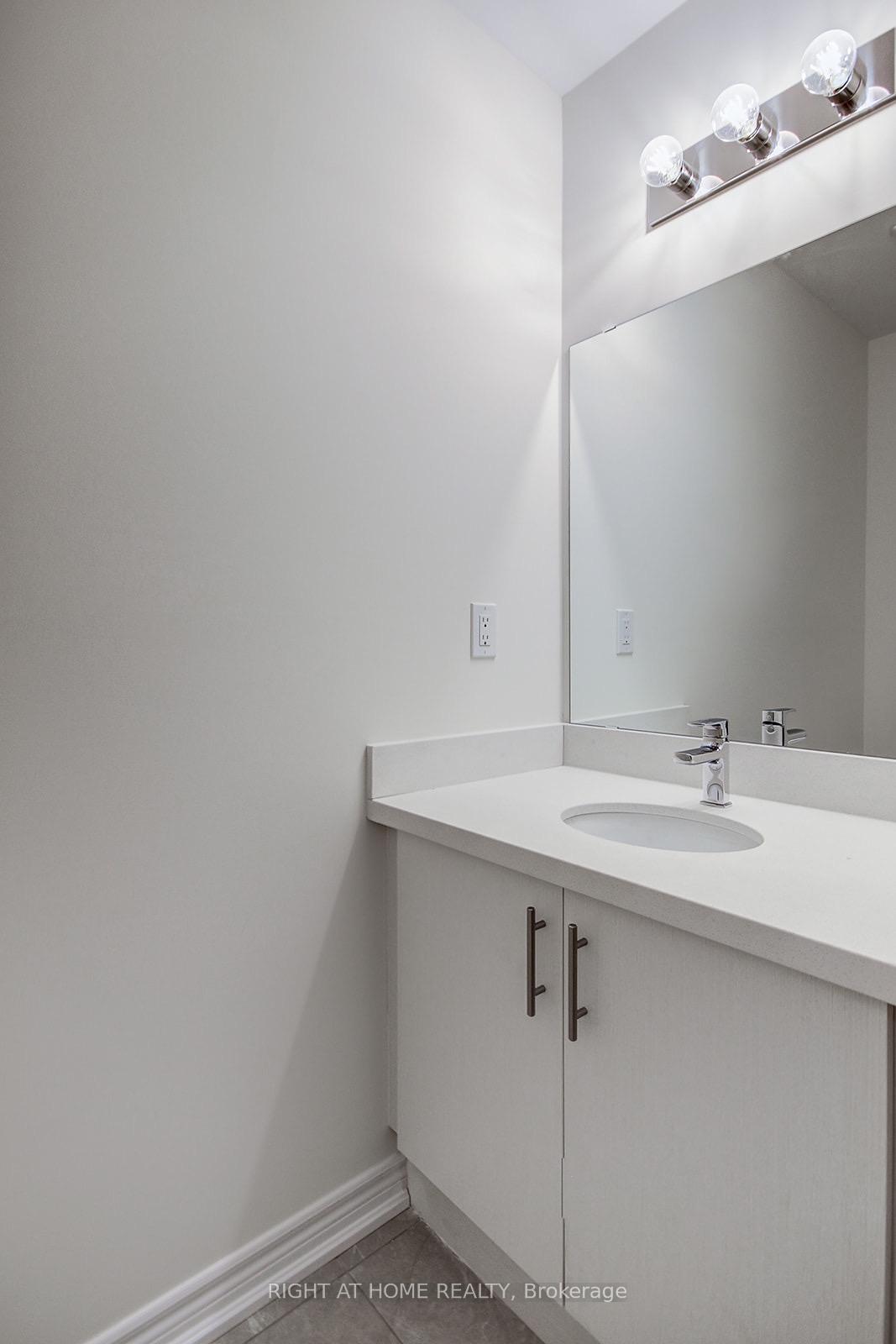 Photo 15 of Unit 49, 40 Zinfandel Drive, Hamilton, Fruitland — HOMEH