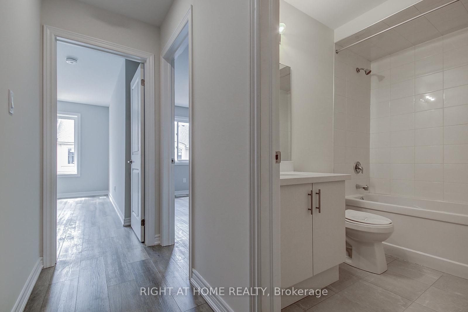 Photo 16 of Unit 49, 40 Zinfandel Drive, Hamilton, Fruitland — HOMEH