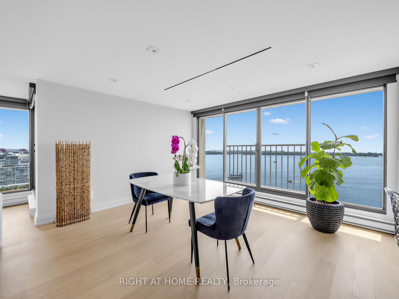 Photo 9 of Unit 2202, 65 Harbour Square, Toronto, Waterfront Communities — HOMEH