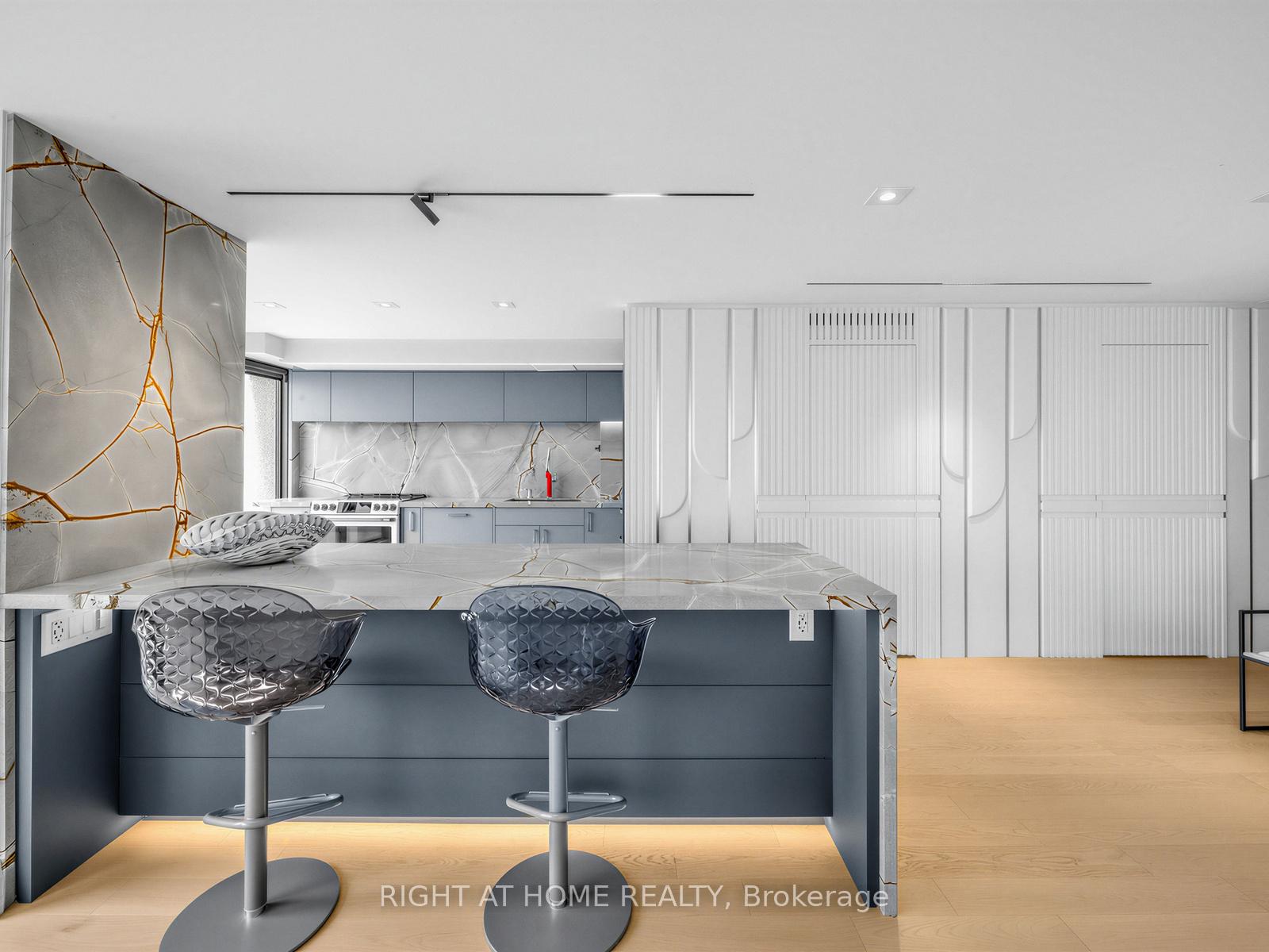 Photo 12 of Unit 2202, 65 Harbour Square, Toronto, Waterfront Communities — HOMEH