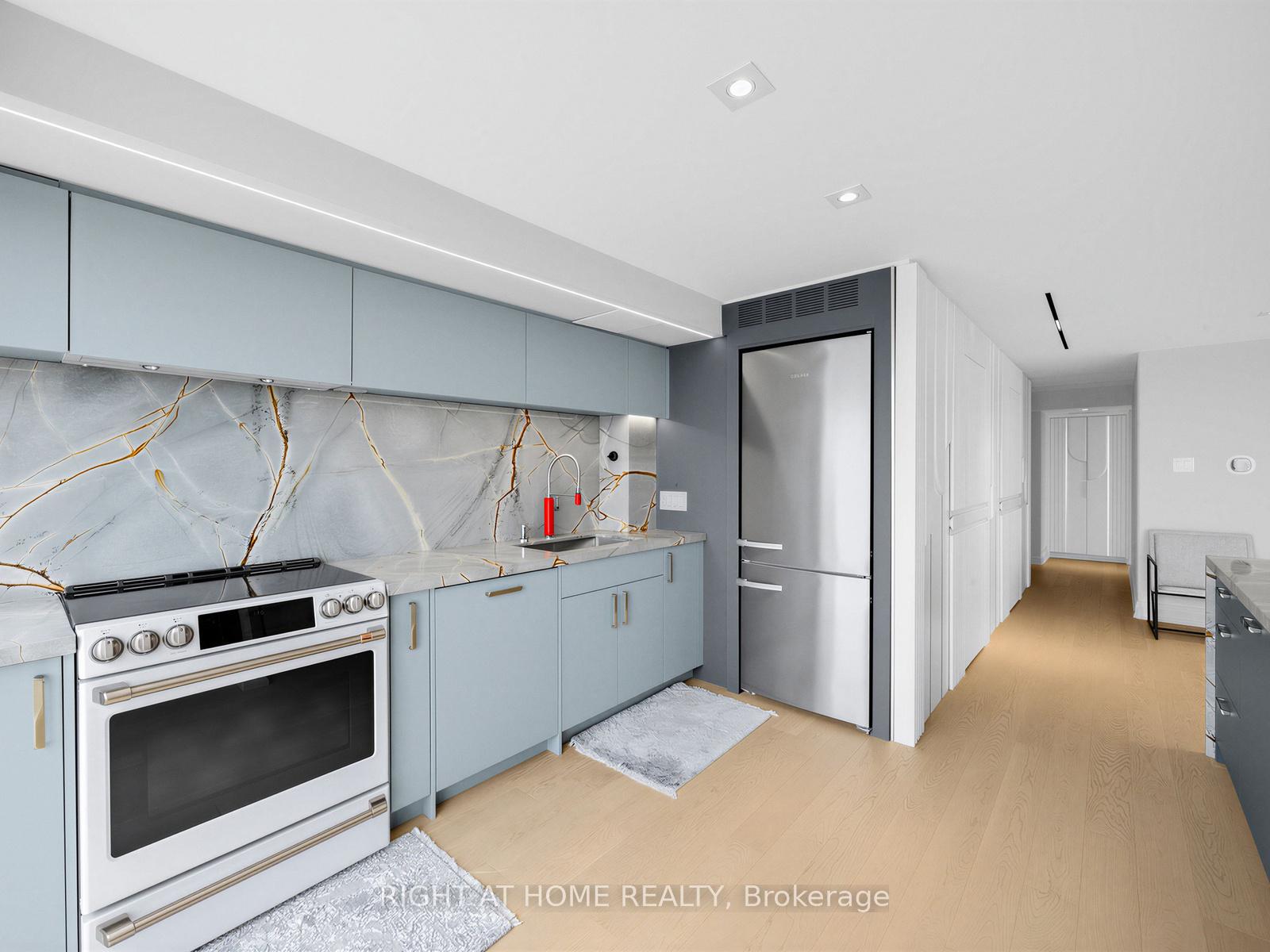 Photo 19 of Unit 2202, 65 Harbour Square, Toronto, Waterfront Communities — HOMEH