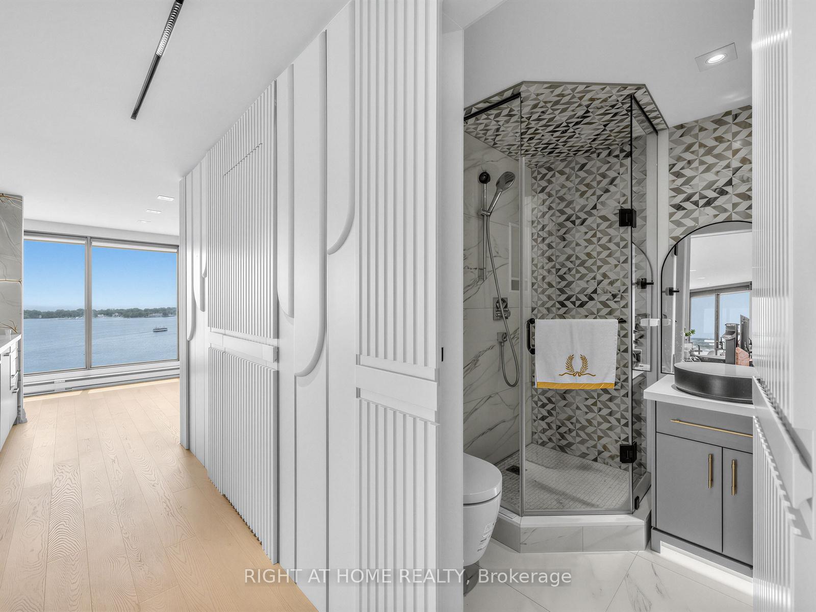 Photo 22 of Unit 2202, 65 Harbour Square, Toronto, Waterfront Communities — HOMEH