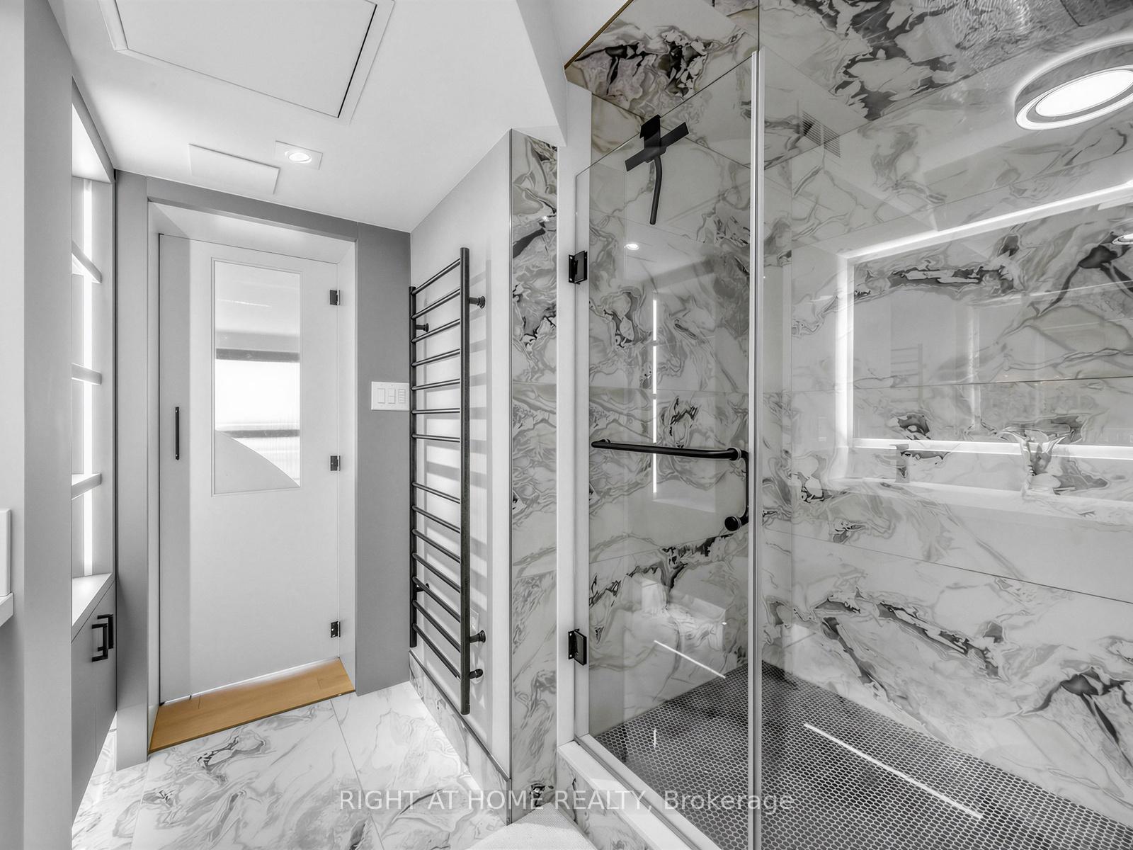Photo 32 of Unit 2202, 65 Harbour Square, Toronto, Waterfront Communities — HOMEH