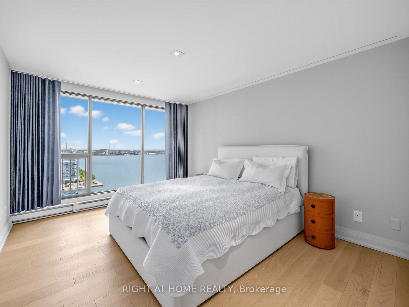 Photo 34 of Unit 2202, 65 Harbour Square, Toronto, Waterfront Communities — HOMEH