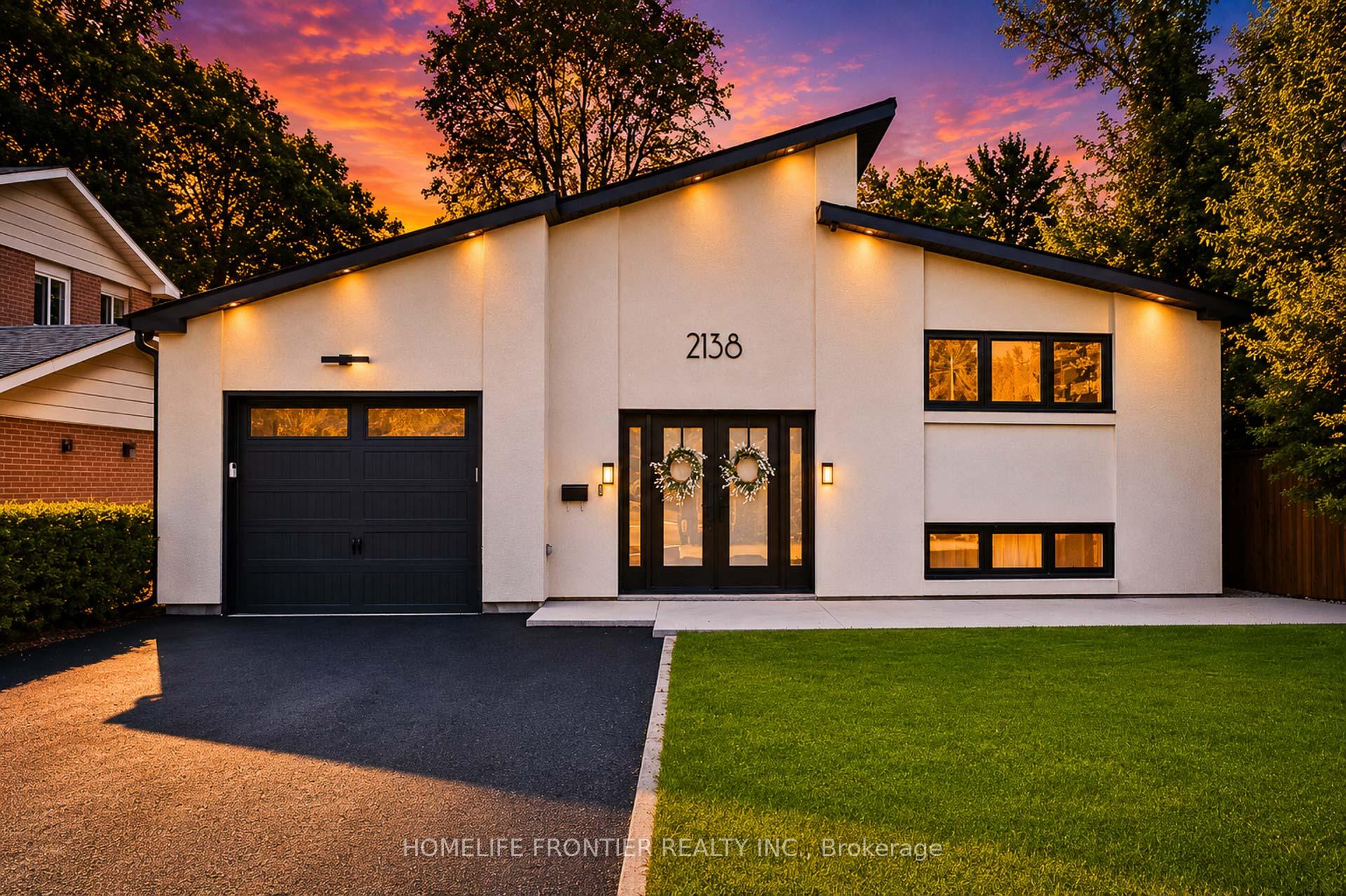Photo 24 of 2138 Truscott Drive, Mississauga, Clarkson — HOMEH