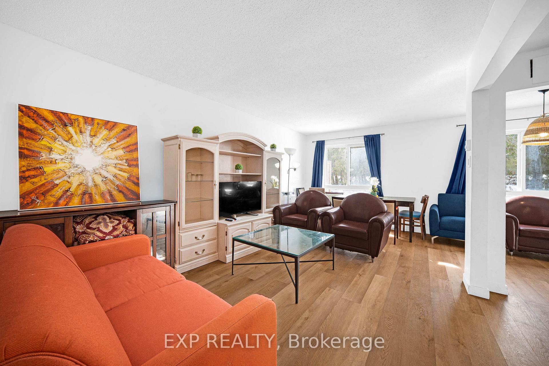 Photo 4 of Unit 11K, 2080 Ogilvie Road, Ottawa, Beacon Hill South — HOMEH