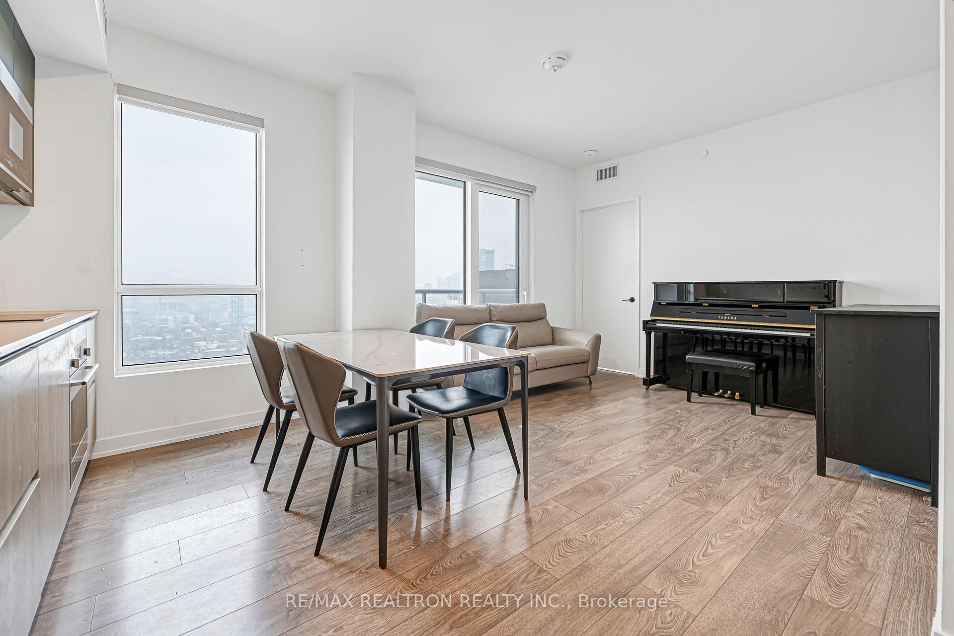 Photo 4 of Unit 4302, 108 Peter Street, Toronto, Waterfront Communities — HOMEH