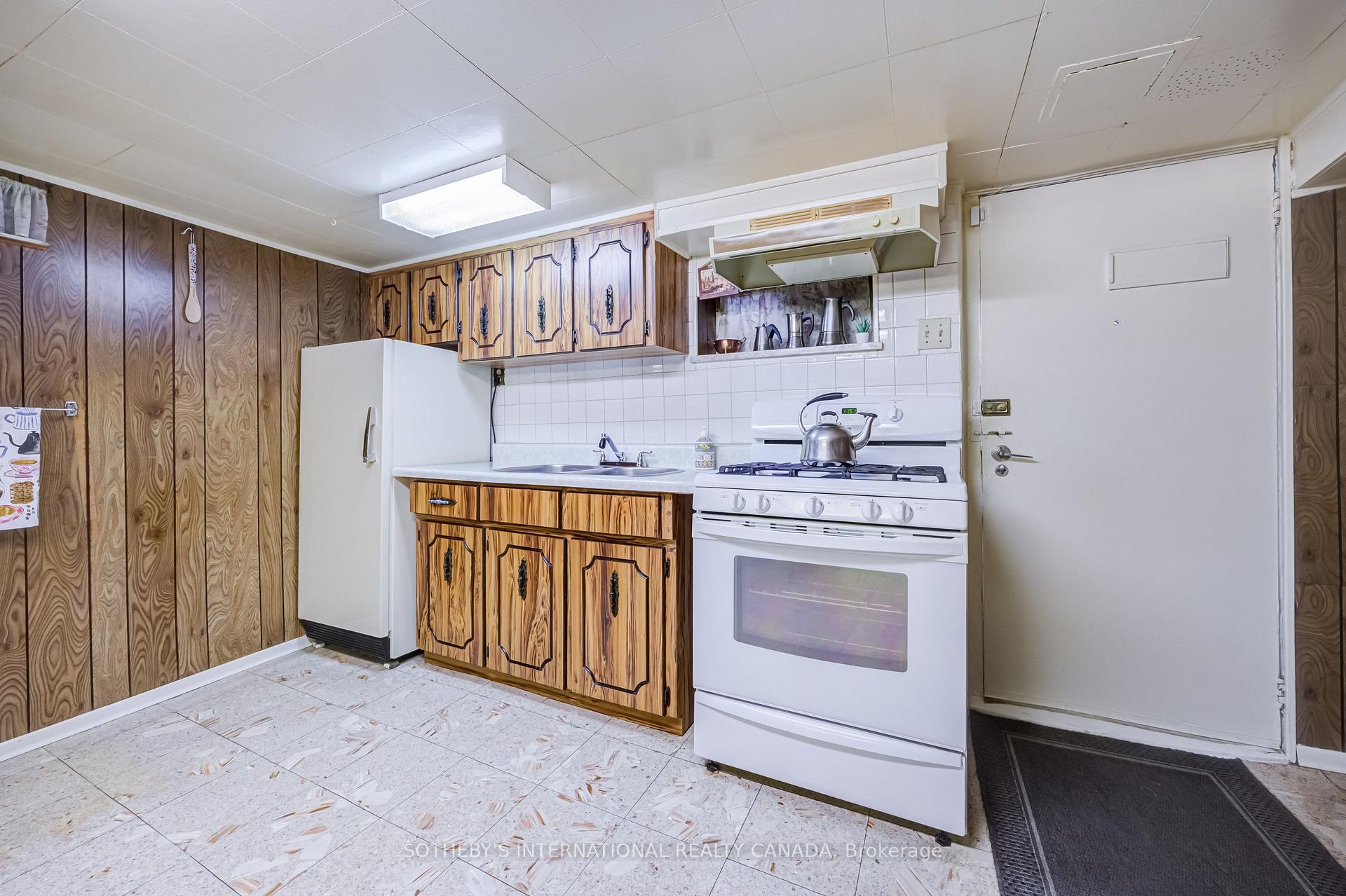 Photo 36 of 157 Ascot Avenue, Toronto, Corso Italia-Davenport — HOMEH