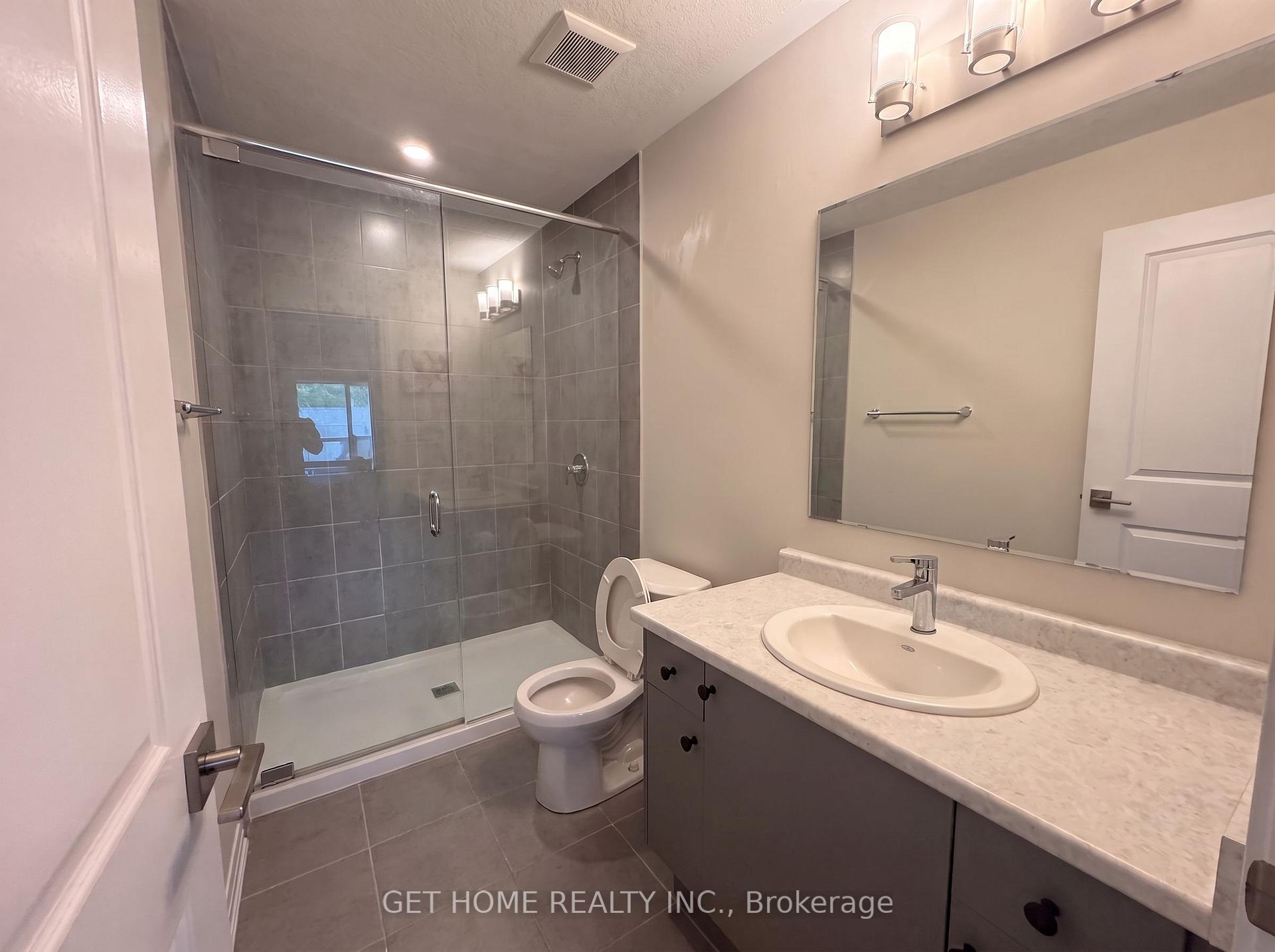 Photo 1 of 696 Benninger Drive, Kitchener — HOMEH