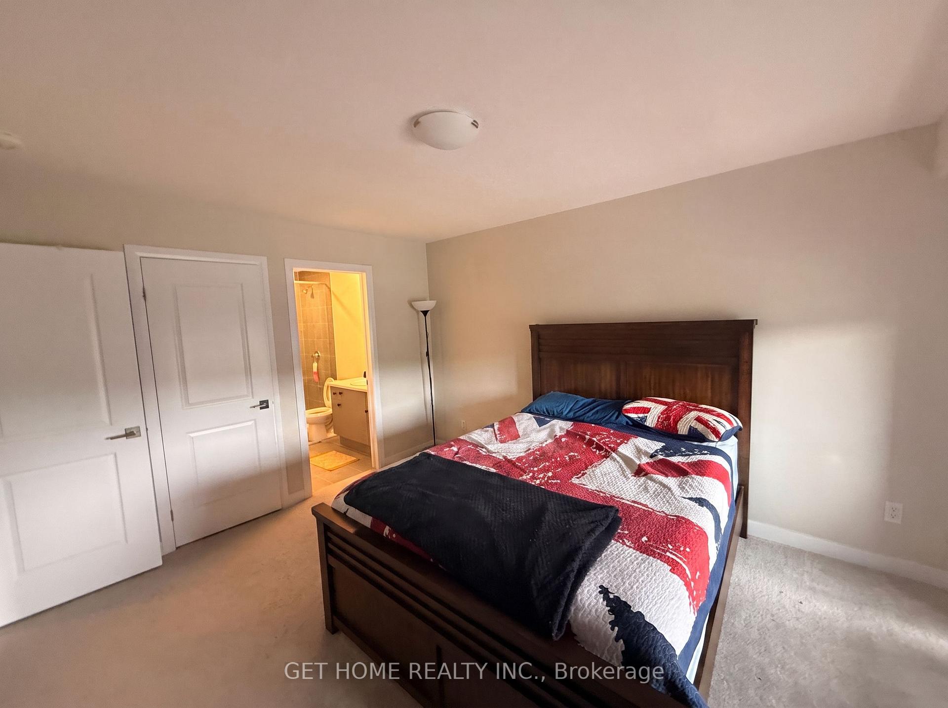 Photo 12 of 696 Benninger Drive, Kitchener — HOMEH