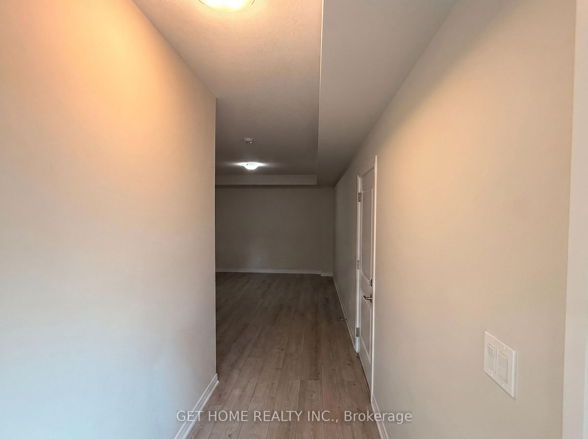 Photo 14 of 696 Benninger Drive, Kitchener — HOMEH