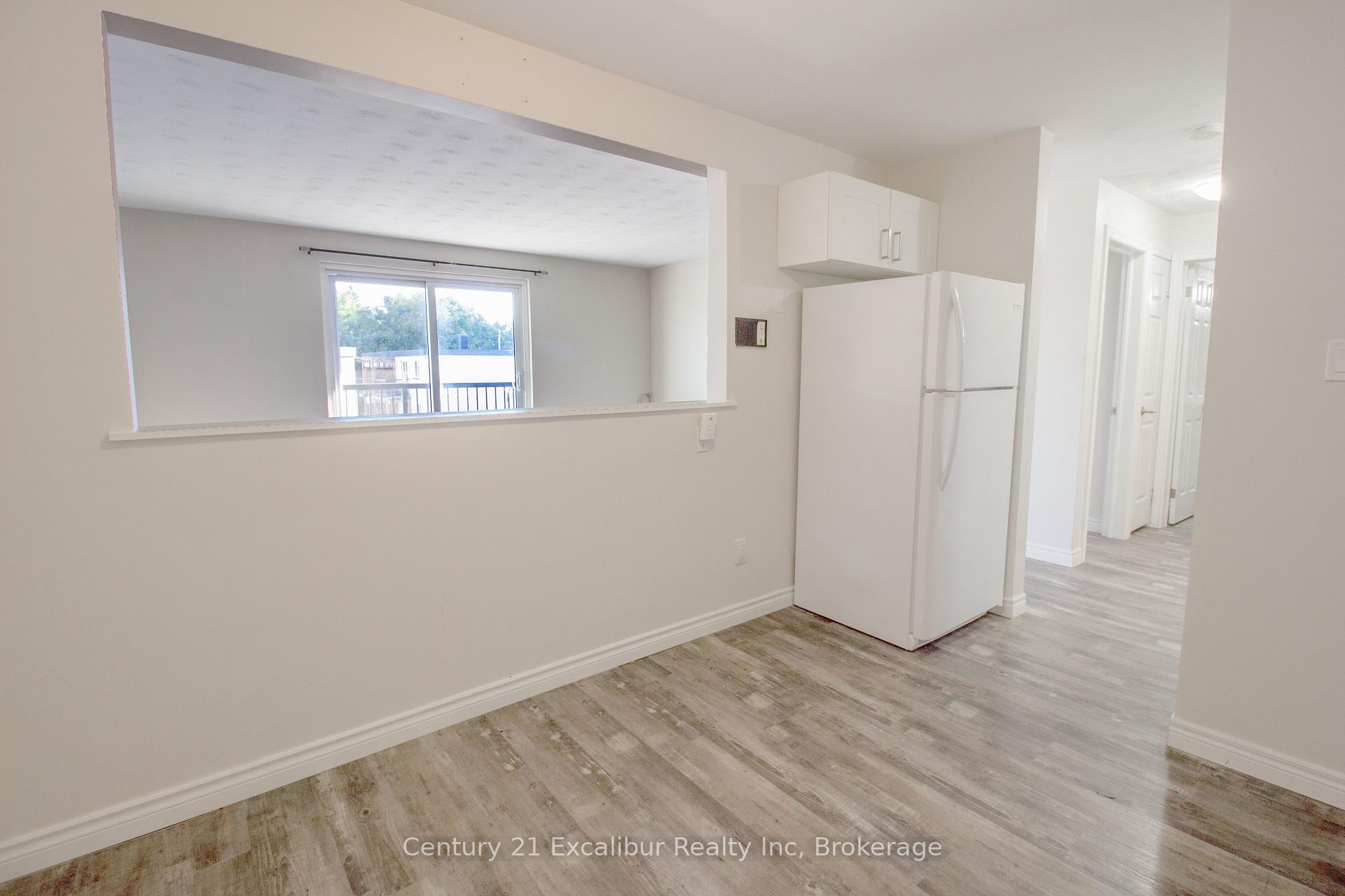 Photo 6 of Unit 16, 320 Queen Street E, Centre Wellington, Fergus — HOMEH