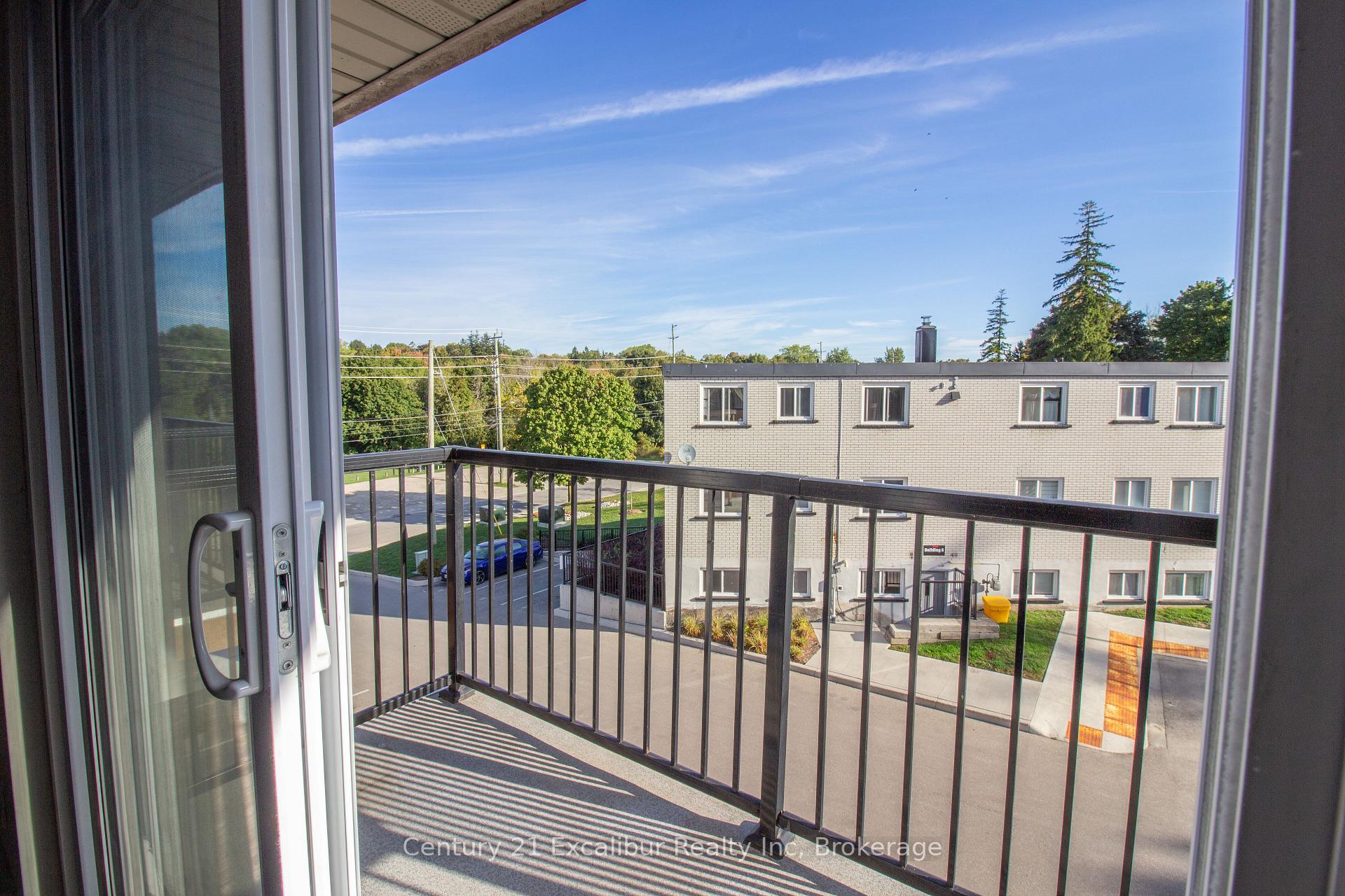 Photo 9 of Unit 16, 320 Queen Street E, Centre Wellington, Fergus — HOMEH