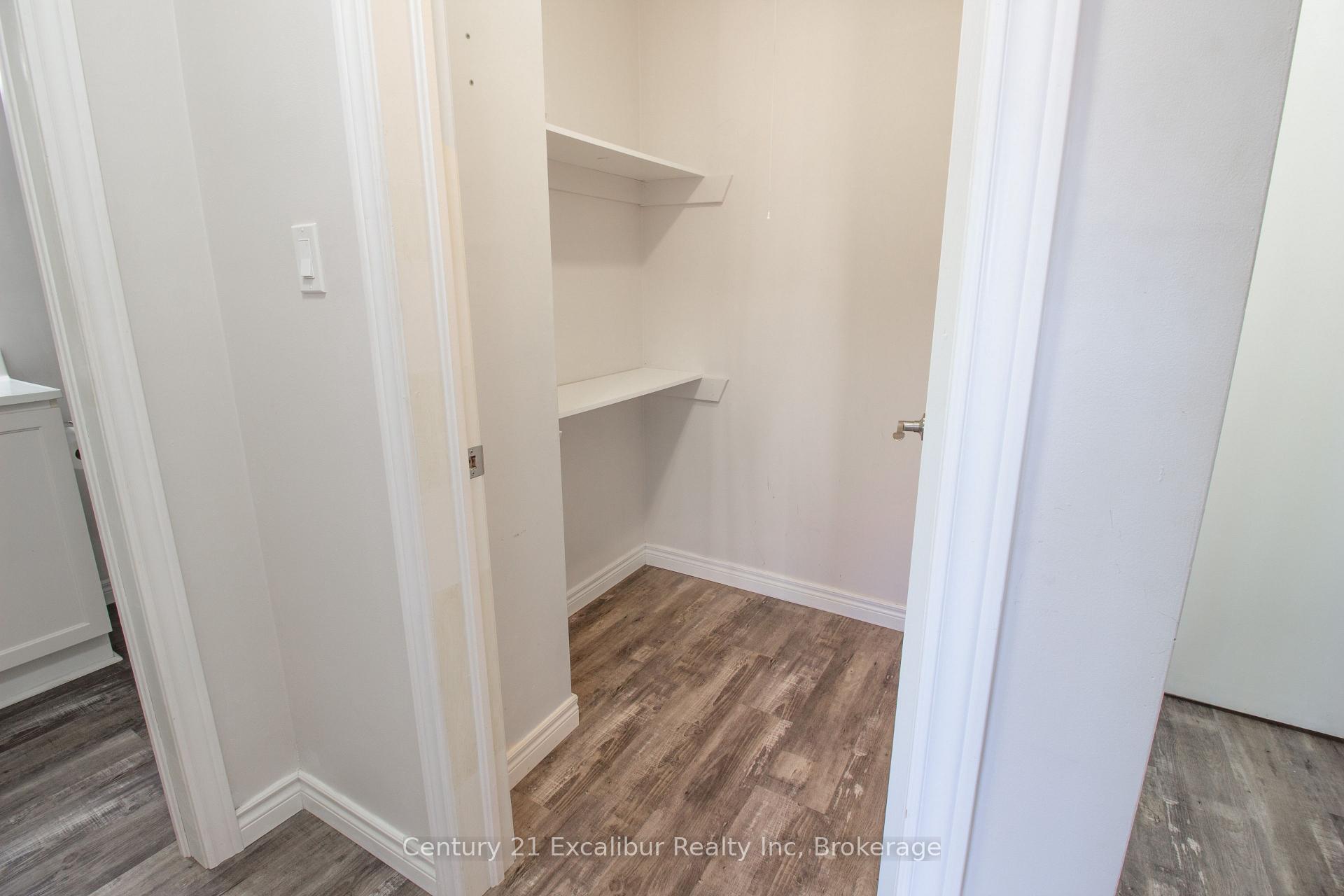 Photo 10 of Unit 16, 320 Queen Street E, Centre Wellington, Fergus — HOMEH