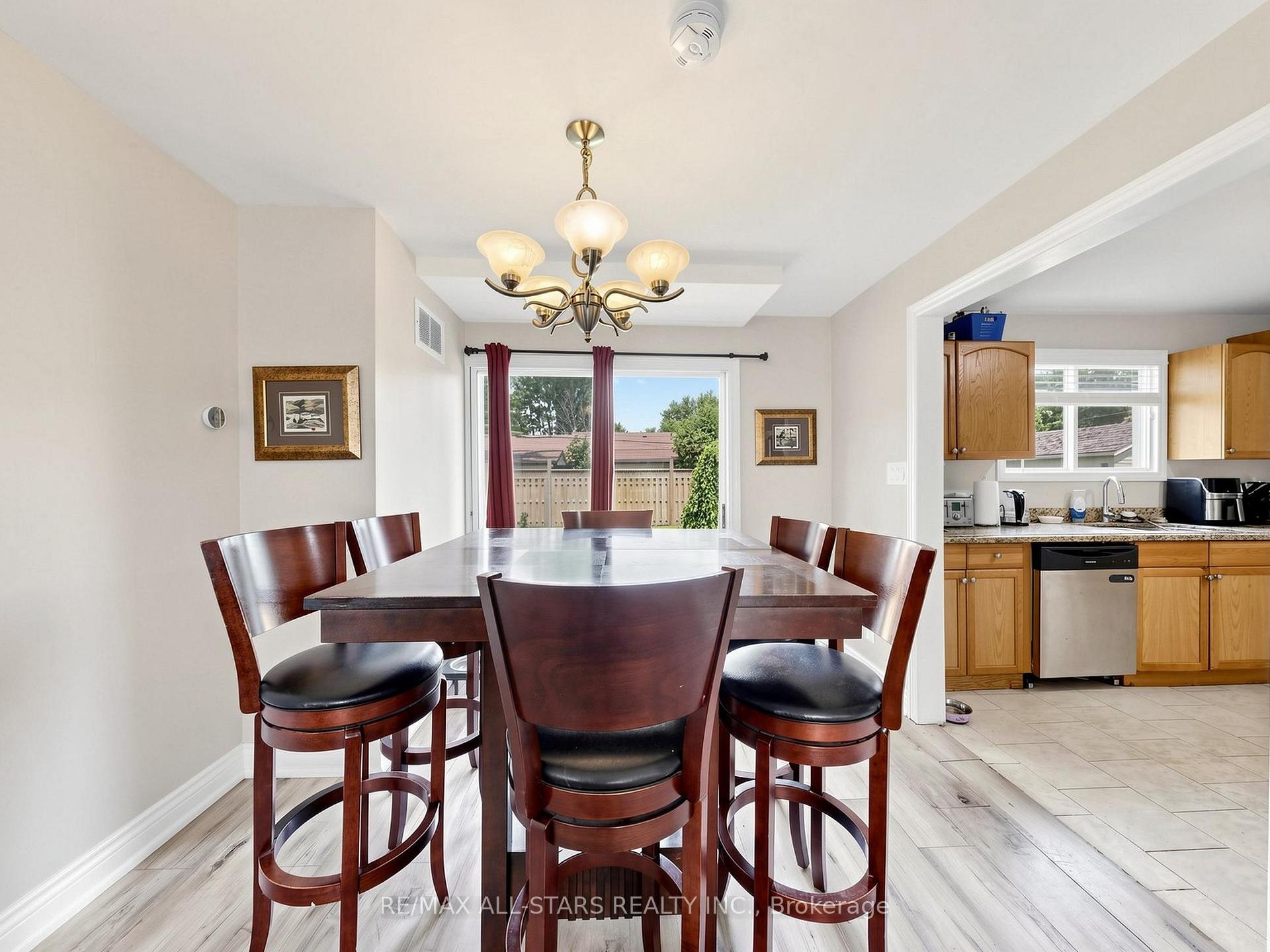 Photo 9 of 374 Adeline Drive, Georgina, Keswick South — HOMEH