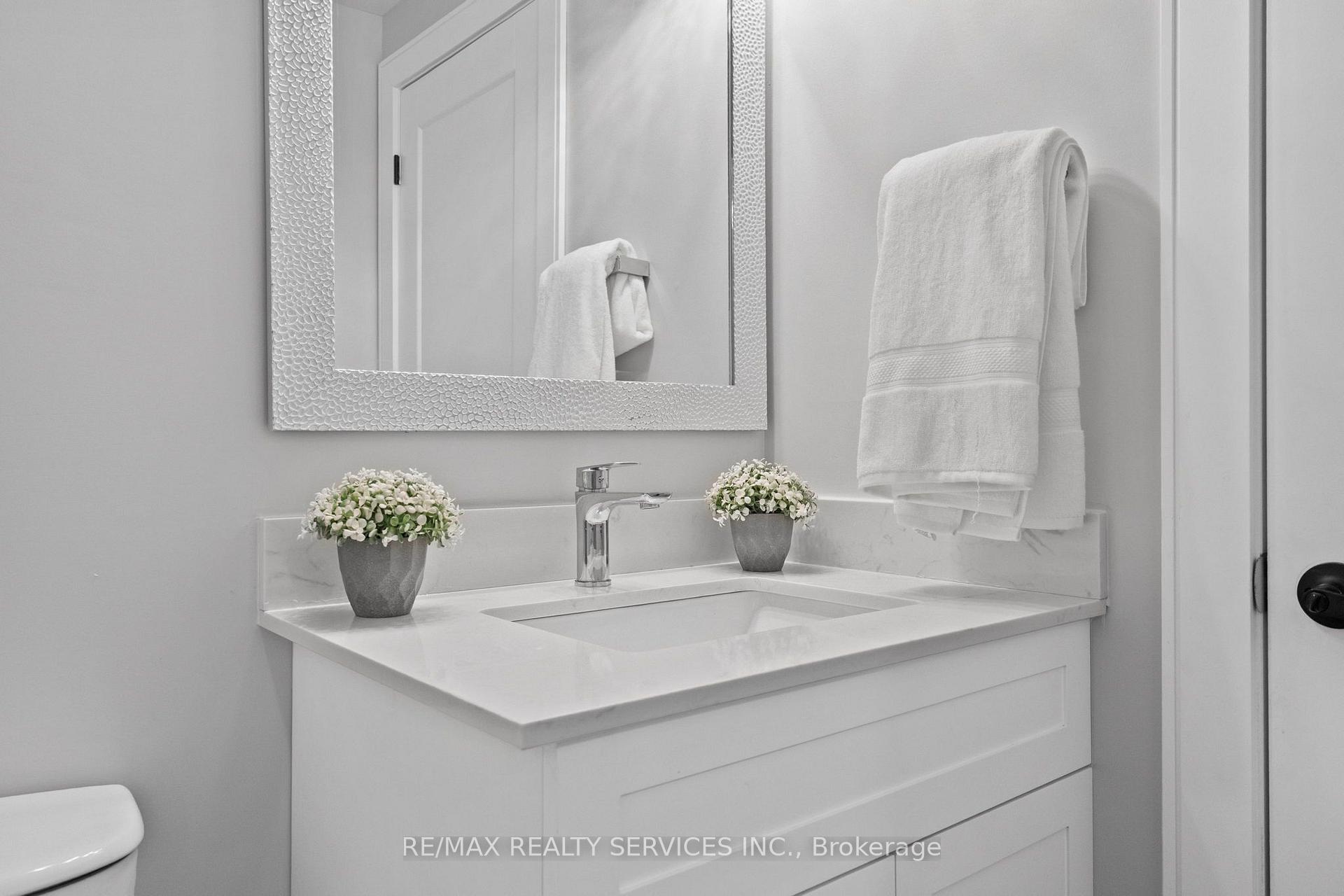 Photo 19 of 1273 Barberry Green, Oakville, Glen Abbey — HOMEH