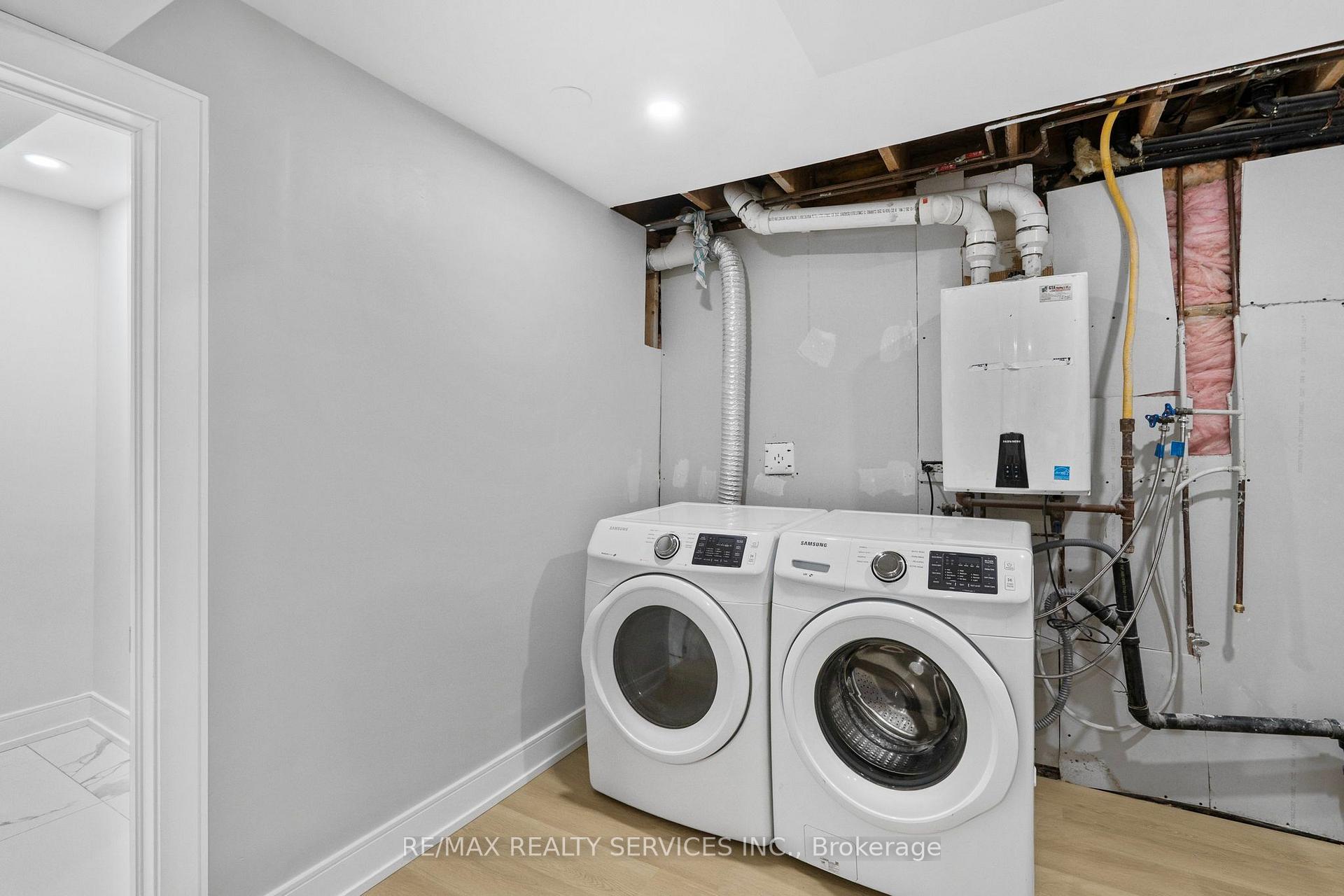 Photo 37 of 1273 Barberry Green, Oakville, Glen Abbey — HOMEH