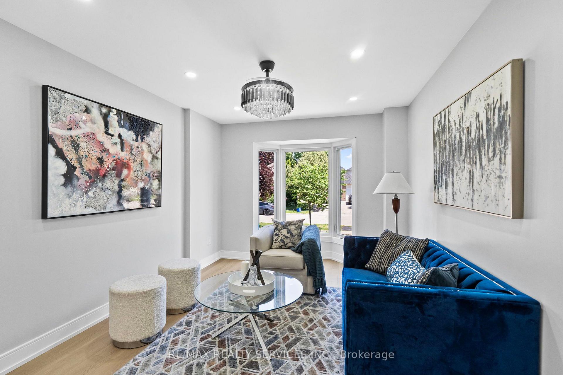 Photo 3 of 1273 Barberry Green, Oakville, Glen Abbey — HOMEH